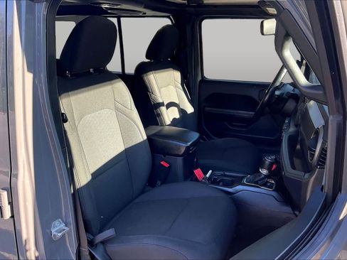 Used 2018 Jeep Wrangler Unlimited Sport S AWD/4WD image 9