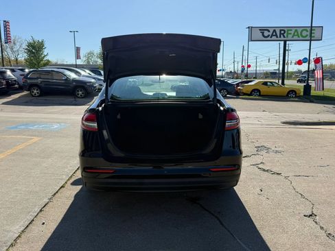 Used 2019 Ford Fusion S FWD image 13