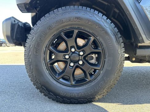 Certified 2023 Jeep Wrangler Willys image 14