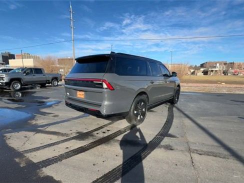 Used 2025 Lincoln Navigator L Black Label image 8