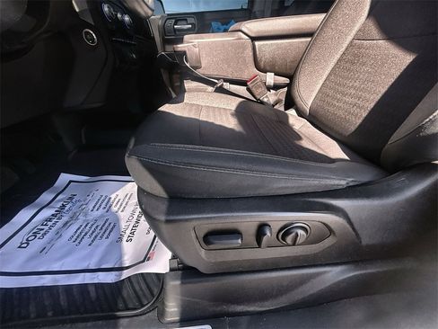 Used 2022 Chevrolet Silverado 1500 LT image 18