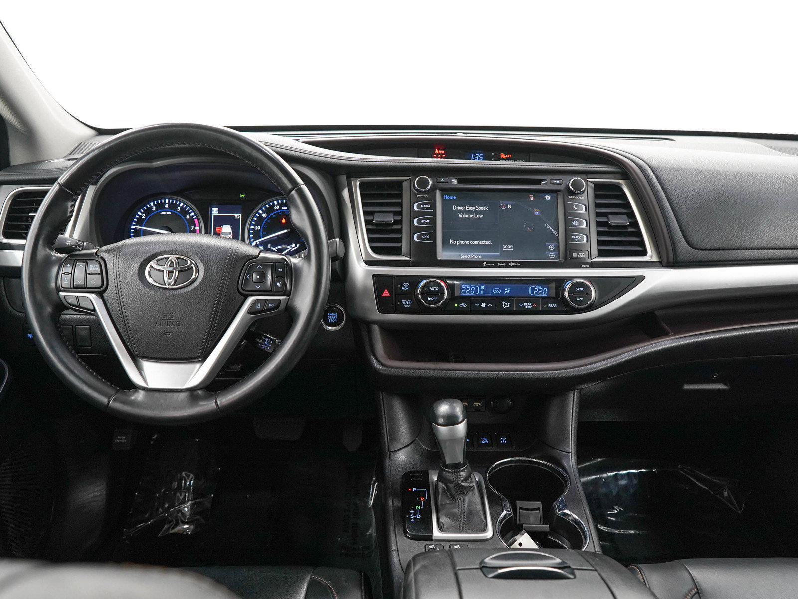 Used 2019 Toyota Highlander XLE AWD/4WD image 17