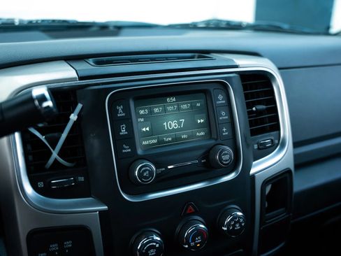 Used 2018 RAM 3500 SLT w/ Snow Chief Group AWD/4WD image 23