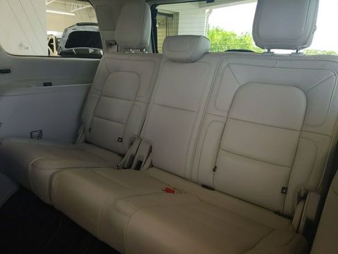 Used 2019 Lincoln Navigator Reserve w/ Cargo Package AWD/4WD image 14