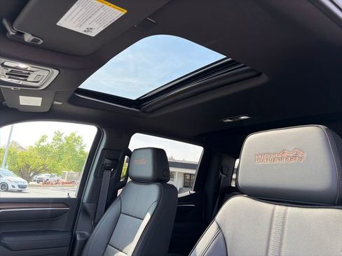 New 2026 Chevrolet Silverado 1500 High Country w/ High Country Premium Package AWD/4WD image 30
