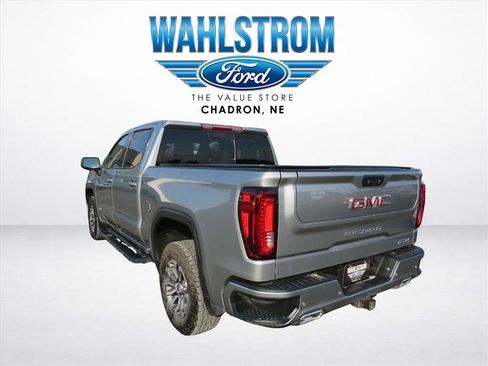 Used 2023 GMC Sierra 1500 AT4 w/ AT4 Premium Package AWD/4WD image 3