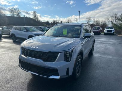 Used 2025 Kia Sorento S