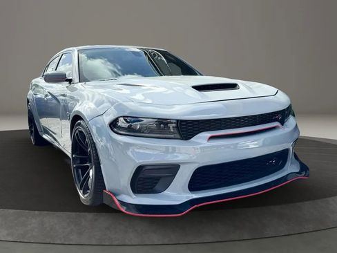 Used 2022 Dodge Charger SRT Hellcat image 3