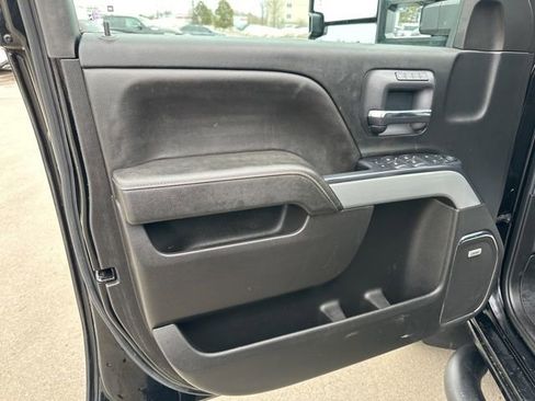 Used 2018 Chevrolet Silverado 2500 LTZ w/ Duramax Plus Package image 16