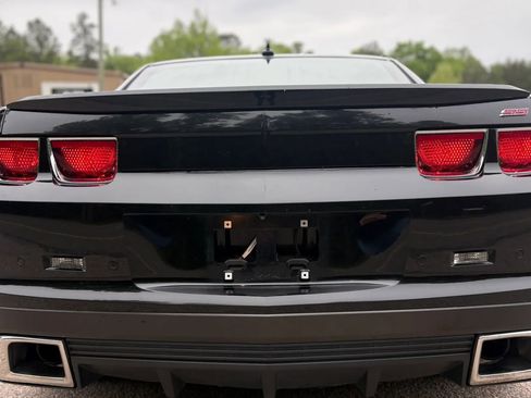 Used 2013 Chevrolet Camaro SS RWD image 7