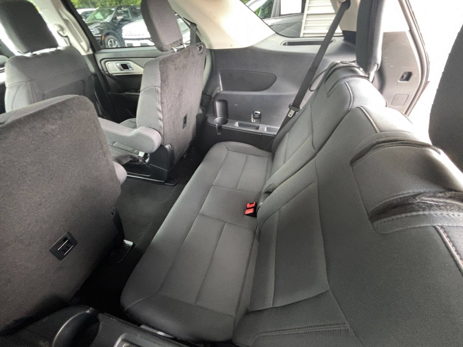 Used 2026 Ford Explorer Active AWD/4WD image 24