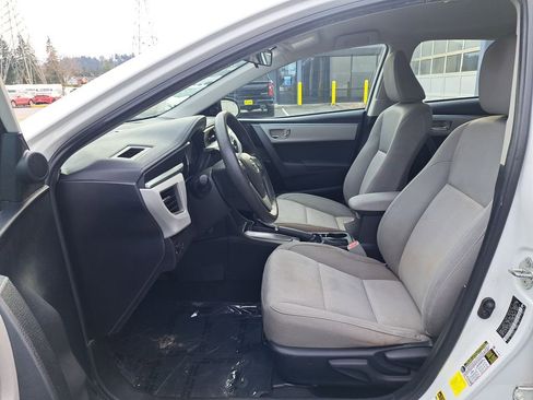 Used 2015 Toyota Corolla LE FWD image 11