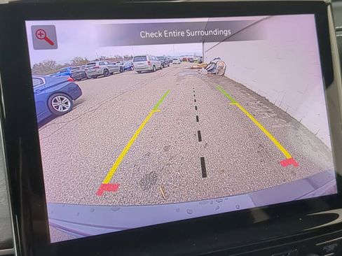 Used 2023 Jeep Grand Cherokee Limited image 29