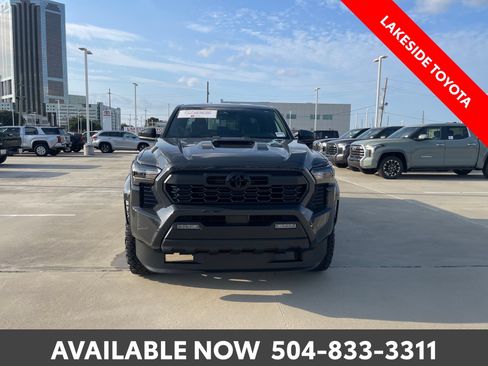 Certified 2026 Toyota Tacoma TRD Sport AWD/4WD image 8