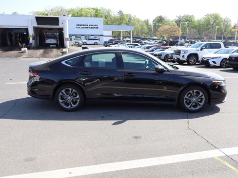 Used 2023 Honda Accord EX image 22