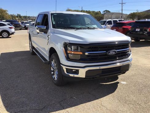 New 2025 Ford F150 XLT w/ Equipment Group 302A MID image 8