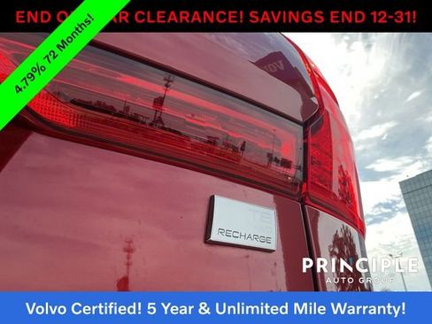 Certified 2023 Volvo XC60 T8 Plus w/ Climate Package image 12