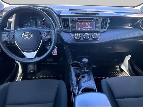 Used 2018 Toyota RAV4 LE w/ All Weather Liner Package FWD image 15