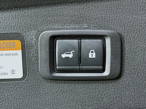 Used 2024 Mitsubishi Eclipse Cross SE image 28