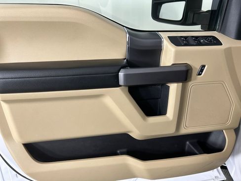 Used 2019 Ford F150 XLT w/ Equipment Group 302A Luxury image 12