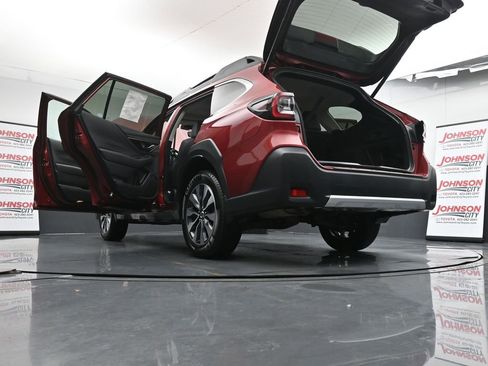 Used 2024 Subaru Outback Limited image 45