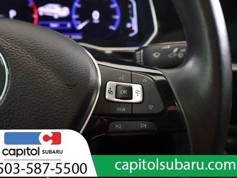 Used 2019 Volkswagen Jetta SEL w/ Cold Weather Package FWD image 18