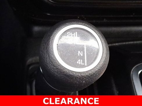 Used 2022 Jeep Gladiator Willys image 27