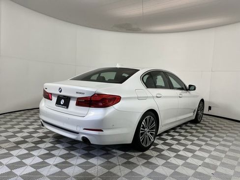 Used 2019 BMW 530i xDrive w/ Premium Package image 7
