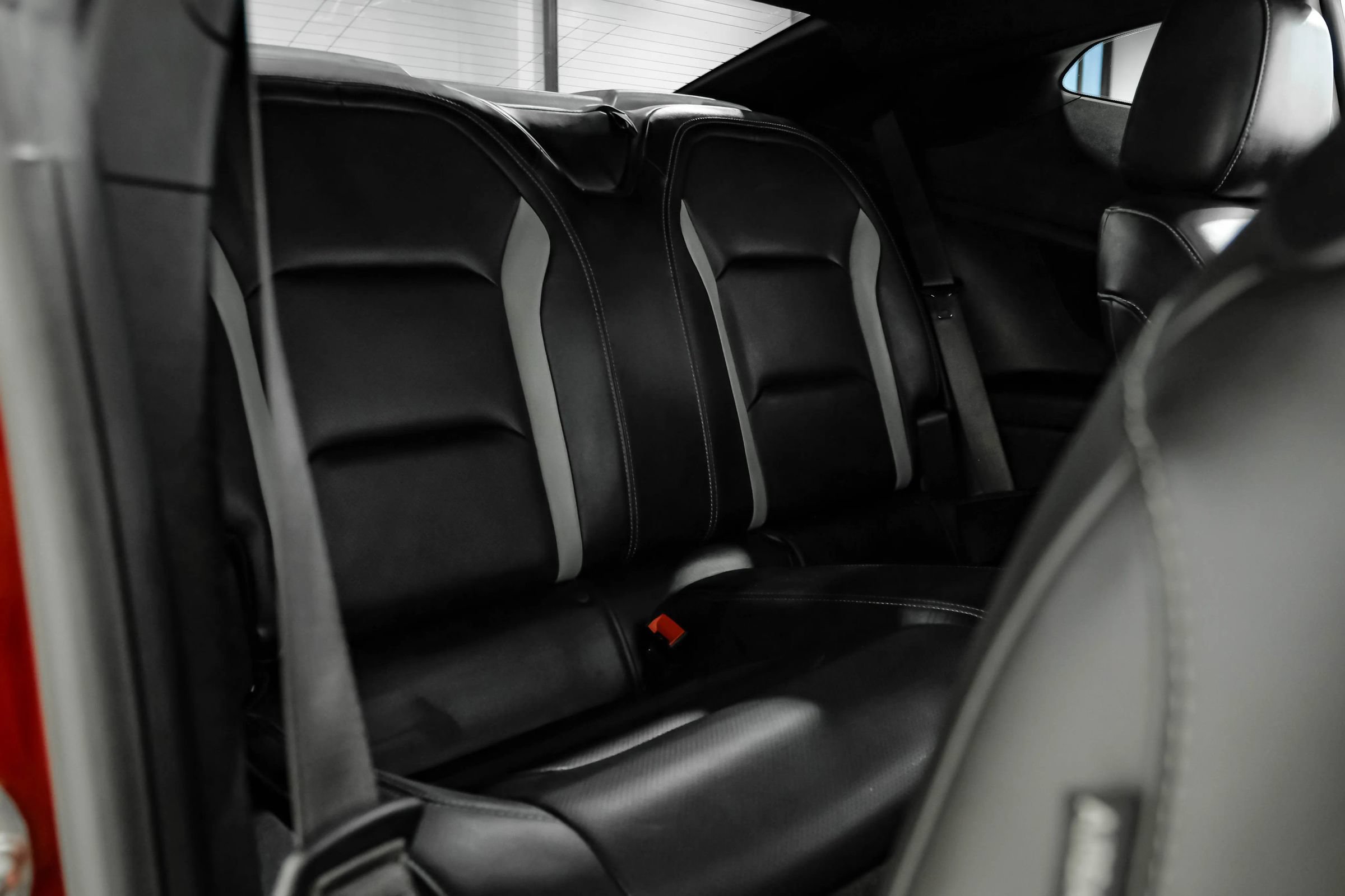 Used 2021 Chevrolet Camaro SS w/ Wild Cherry Design Package 2 RWD image 40