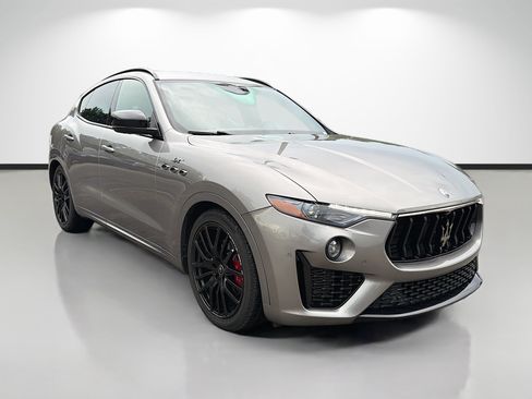 Used 2022 Maserati Levante GT AWD/4WD image 1