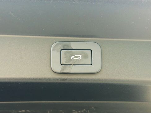 Used 2024 Land Rover Range Rover Sport Dynamic SE image 14