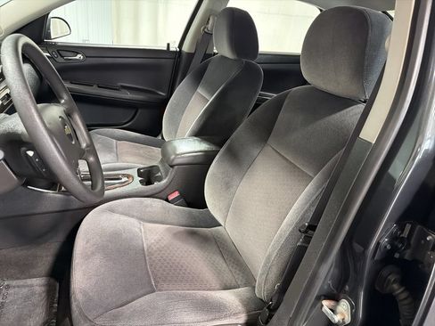 Used 2014 Chevrolet Impala Limited LS FWD image 5