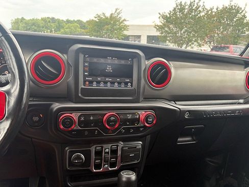 Used 2020 Jeep Wrangler Unlimited Sport AWD/4WD image 16