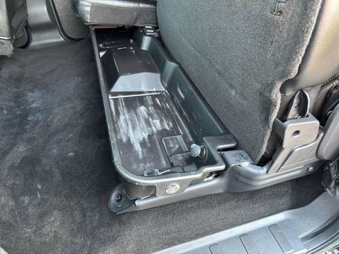 Used 2016 Ford F350 Lariat w/ Chrome Package image 24