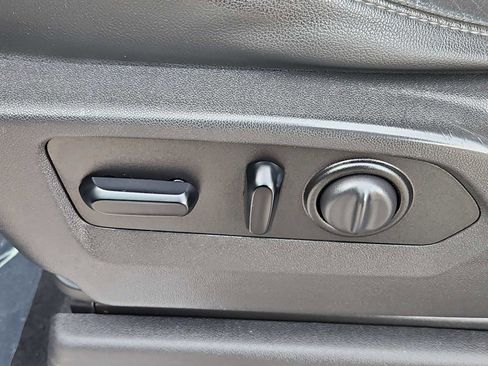 Used 2020 Chevrolet Silverado 2500 LTZ image 23