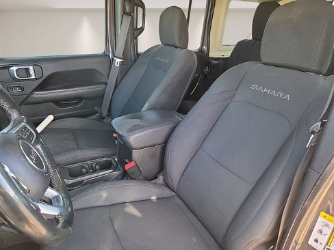 Used 2020 Jeep Wrangler Unlimited Sahara AWD/4WD image 16
