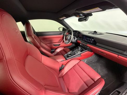 Certified 2024 Porsche 911 Carrera GTS RWD image 40