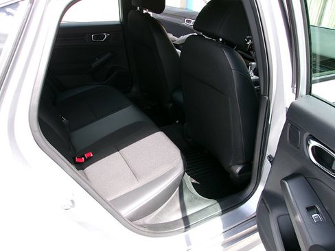 Used 2022 Honda Civic Sport image 10