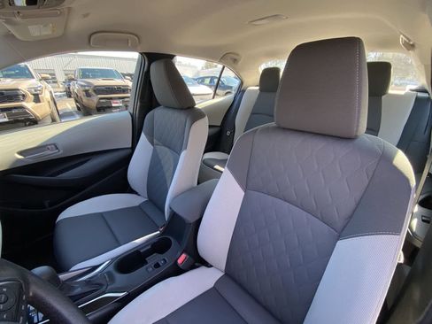 Used 2023 Toyota Corolla LE image 20