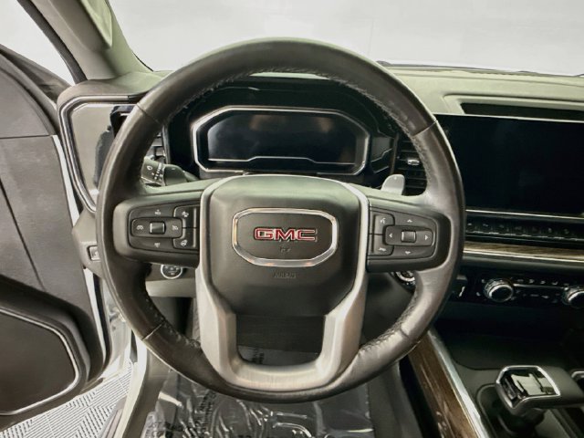 Used 2022 GMC Sierra 1500 Elevation w/ Elevation Premium Package AWD/4WD image 12