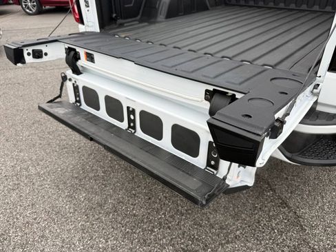 Used 2022 GMC Sierra 1500 Denali w/ Technology Package image 9