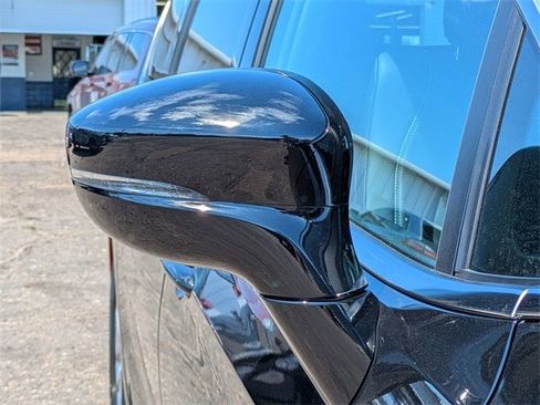 New 2026 Chrysler Pacifica Select image 12