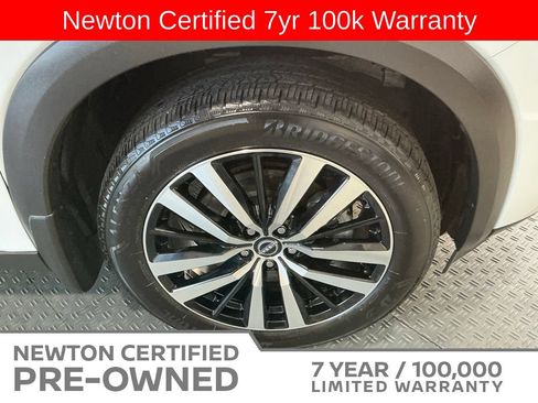 Used 2025 Nissan Pathfinder Platinum FWD image 51