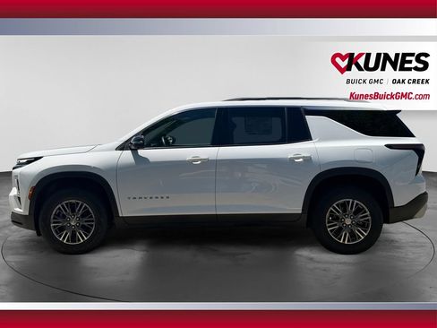 Used 2024 Chevrolet Traverse LT FWD image 6