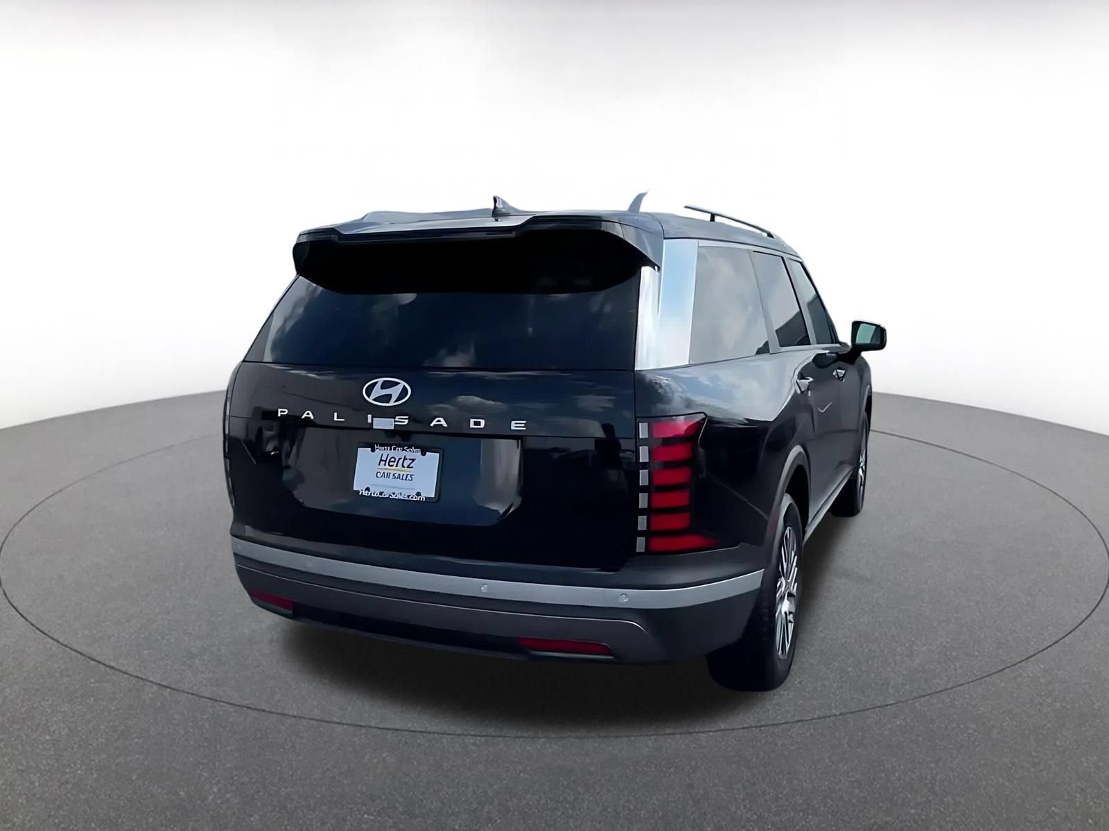 Used 2026 Hyundai Palisade SEL FWD image 13