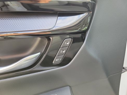 Used 2024 Honda CR-V EX-L image 25