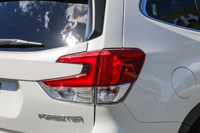 Used 2022 Subaru Forester Limited w/ Popular Package #2 AWD/4WD image 12