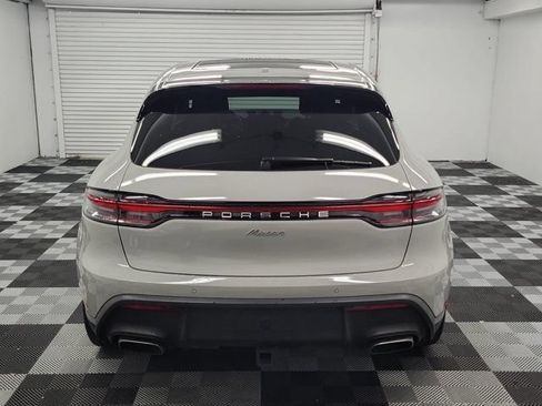 Used 2024 Porsche Macan AWD/4WD image 5