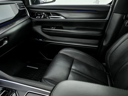 Used 2024 Jeep Grand Wagoneer L Series II w/ Quick Order Packagew 28T image 37