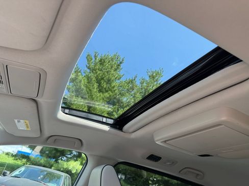 Certified 2025 Honda Odyssey Touring image 13